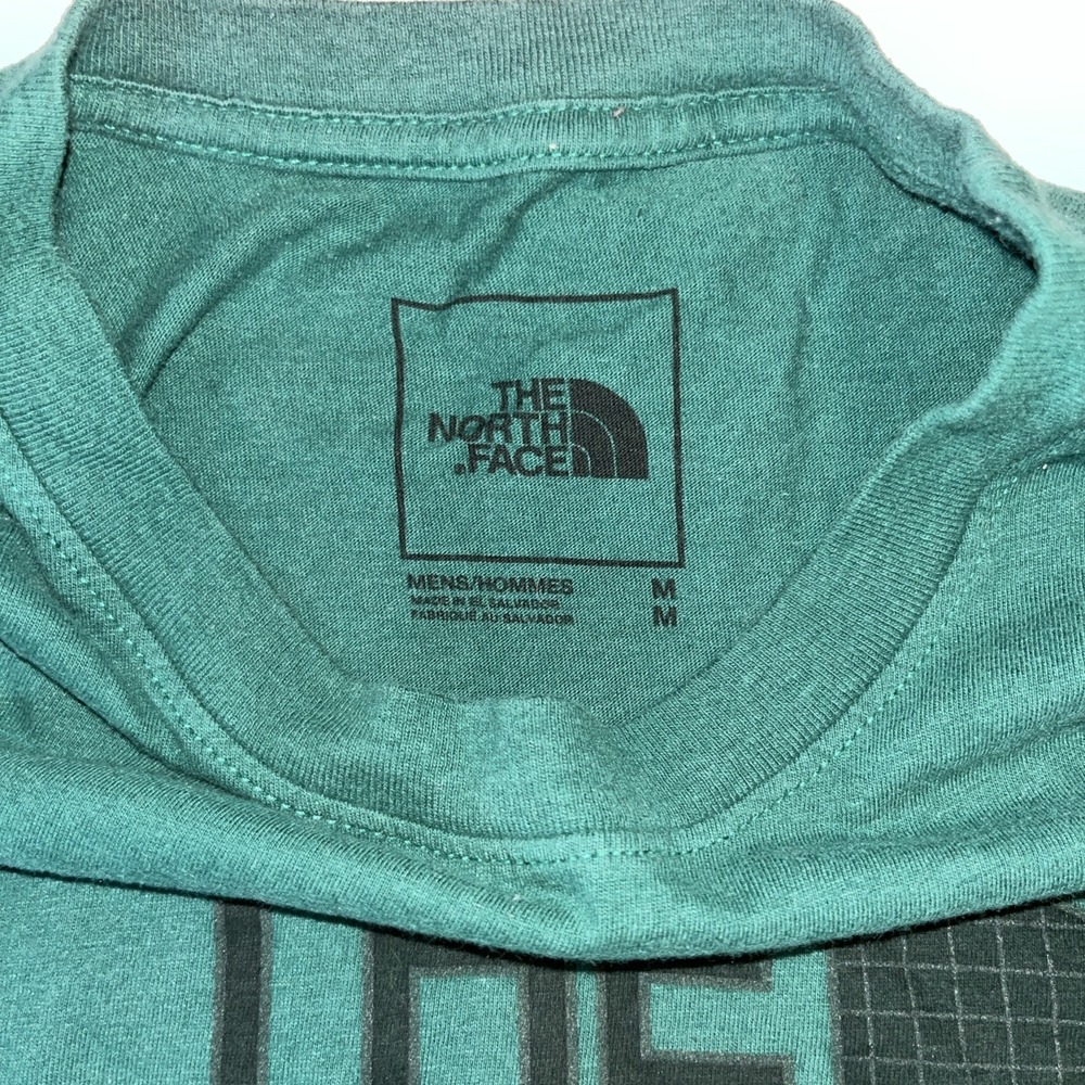 The North Face Men's Lot Tee Shirts Medium Top Green Red Logo Stars - Picture 3 of 8